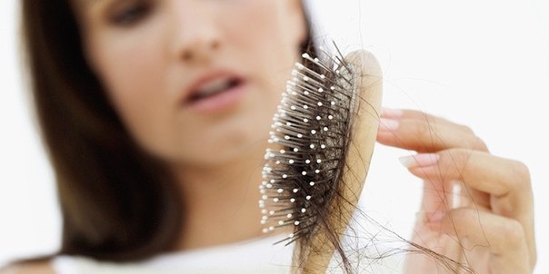 Выпадение волос у женщин причины в гормонах (гормональный листопад волос)