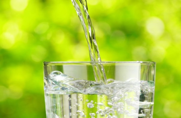 Кардиологи говорят, что мы пьем воду не в то время! Вот когда надо!