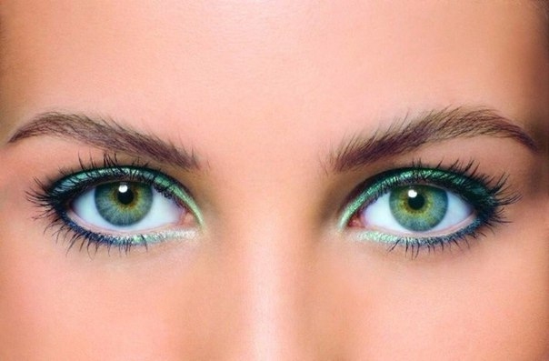 Какие тени подходят к вашему цвету глаз: