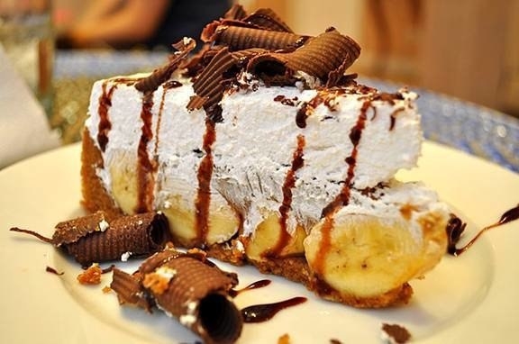 "Banoffee pie" - настоящее банановое блаженство.