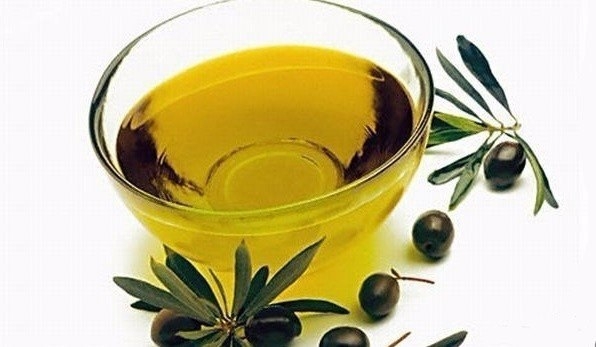Оливковое масло – жидкое золото для женской красоты!