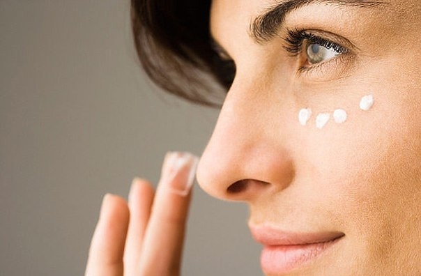 8 способов избавиться от морщин под глазами