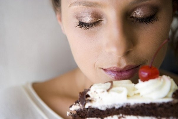 4 способа уменьшить тягу к сладкому